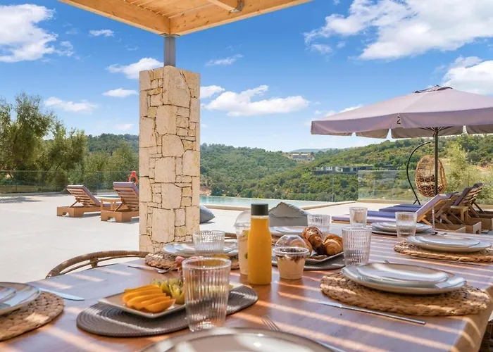 Chriselia - 3 Bedrooms With Sea Access * Vathi (Meganisi)