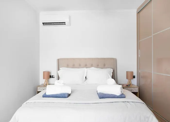 Chriselia - 3 Bedrooms With Sea Access * Vathi (Meganisi)